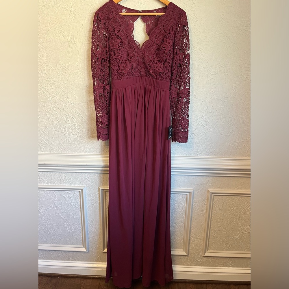 NEW Lulu’s Awaken My Love Burgundy Long Sleeve Lace Maxi Dress NWT size SMALL